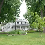 Chestnut Inn