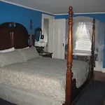 Chestnut Inn