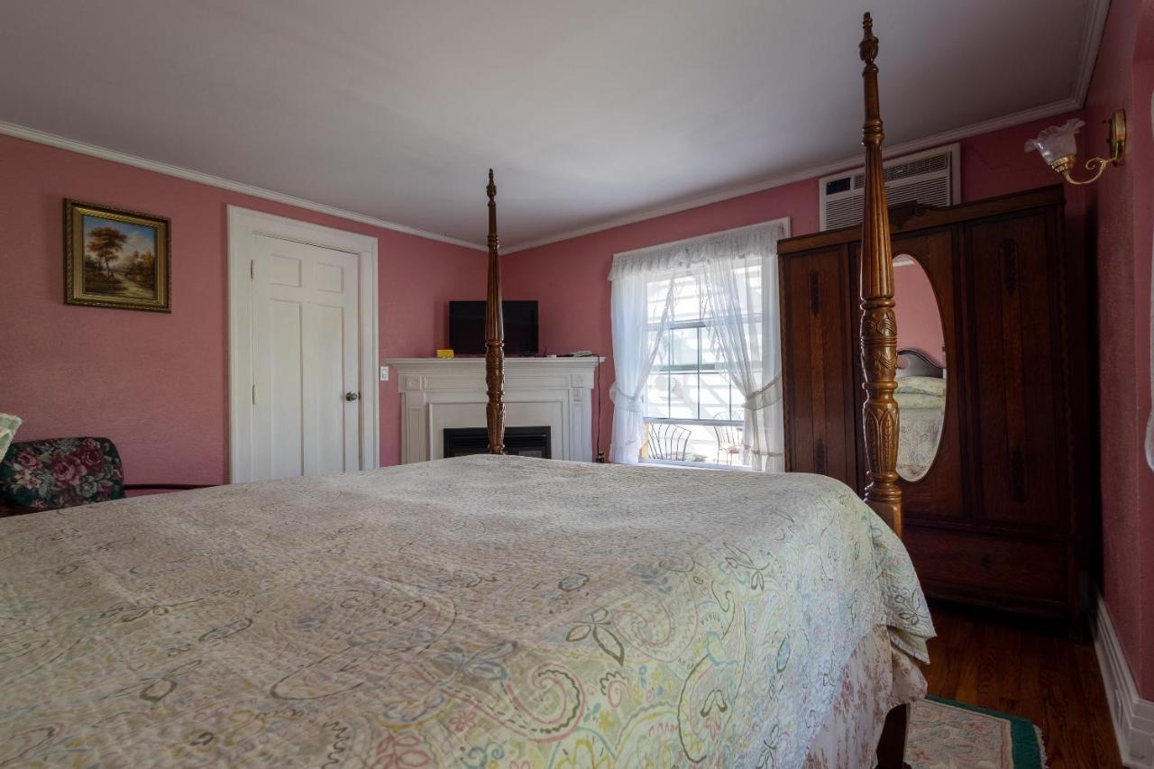 Chestnut Bed & Breakfast Niagara Falls